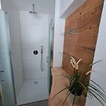 Haus Wallinger * אבטנאו