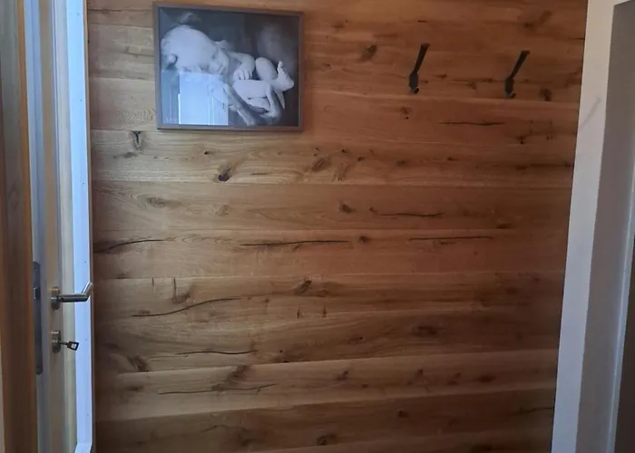 Haus Wallinger شقة